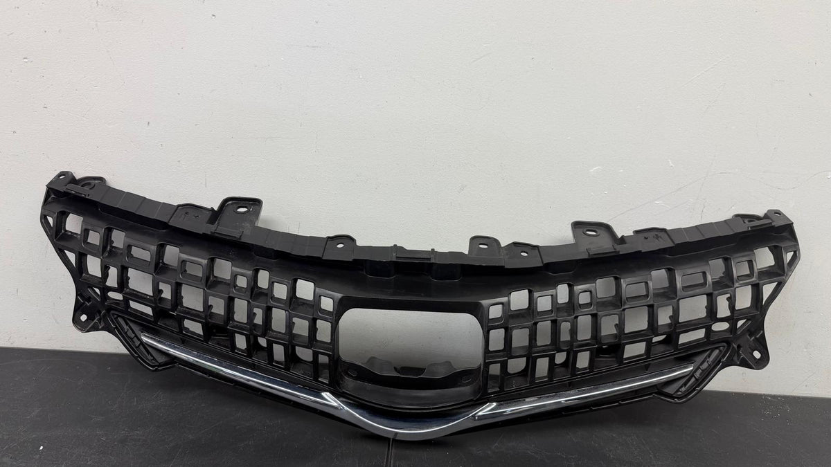 TOYOTA PRIUS V 2012-2014 Grille assy