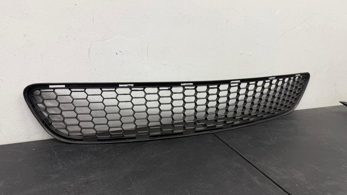 CHEVROLET CRUZE 2011-2015 Front bumper grille 1.4L; LT|LTZ; w/RS Pkg; Grille Air Intake Cover
