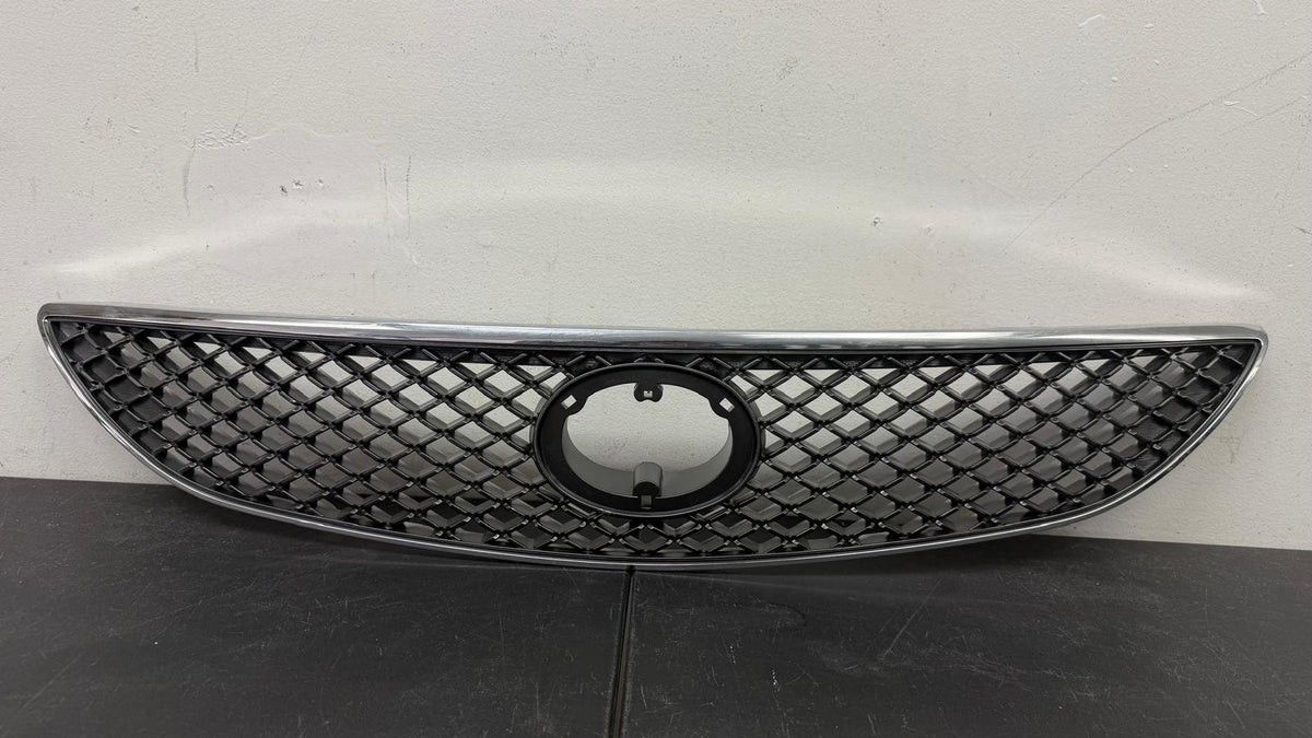 TOYOTA CAMRY 2005-2006 Grille assy SE; usa built