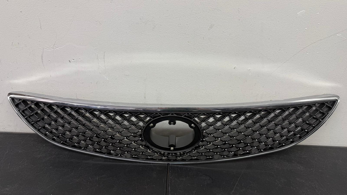 TOYOTA CAMRY 2005-2006 Grille assy SE; usa built