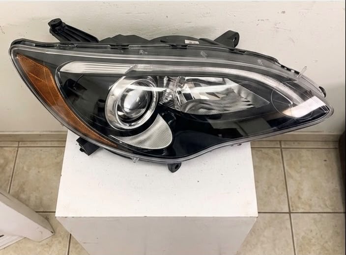 CHRYSLER 200  HEADLAMP PASSENGER 2011-2014 HALOGEN BLACK BEZEL S MODEL