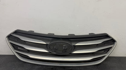 HYUNDAI SANTA FE SPORT 2017-2018 Grille assy w/o Front View Camera