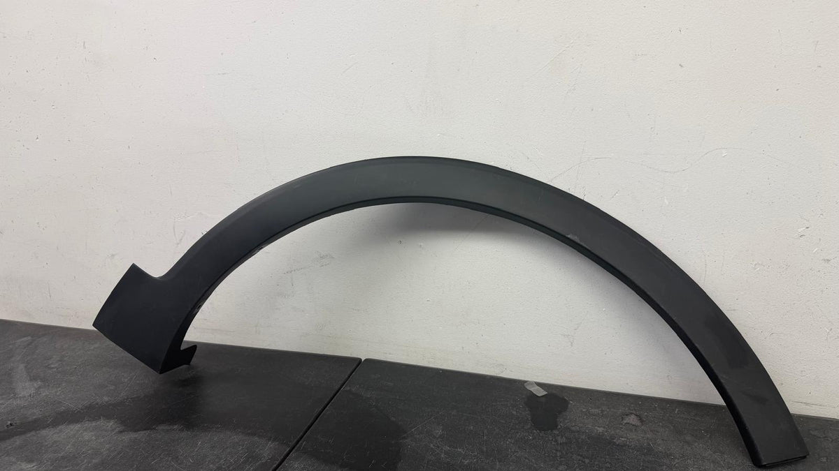 KIA SORENTO 2016-2020 Passenger Front wheel opening molding EX|L|LX; w/o Sport Pkg