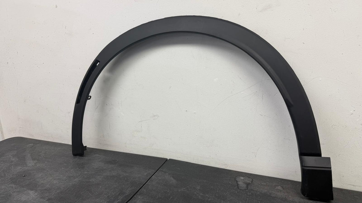HONDA CR-V 2023-2026 Driver Front wheel opening molding