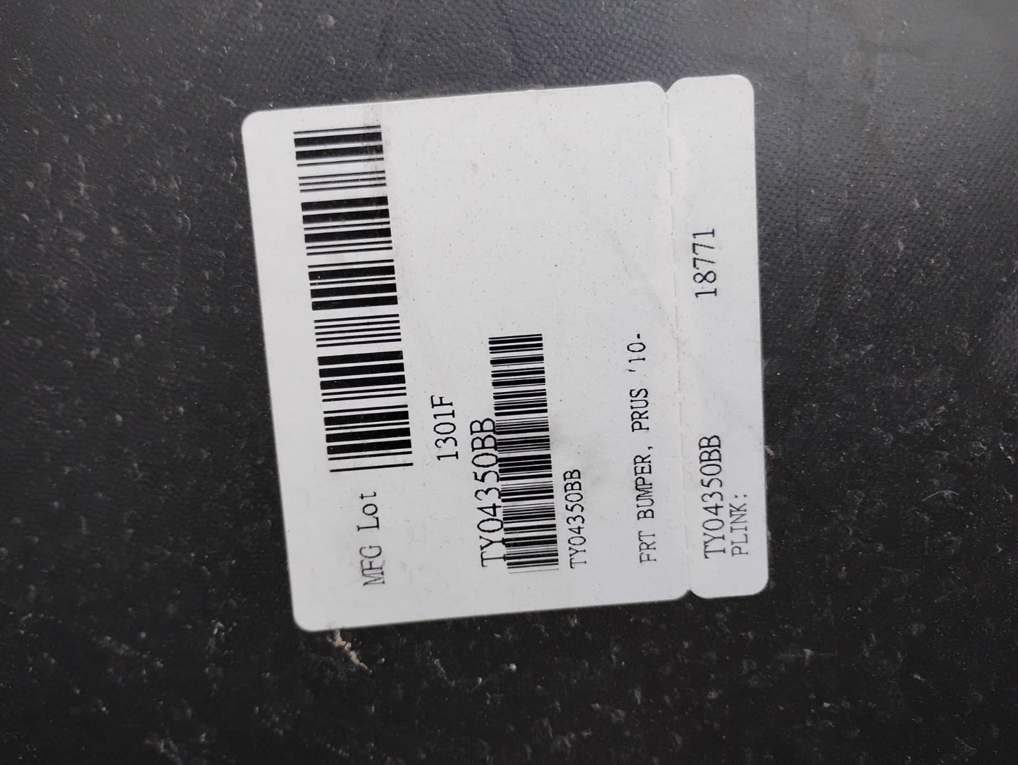 TOYOTA PRIUS 2010-2015 FRONT BUMPER OCCASION!