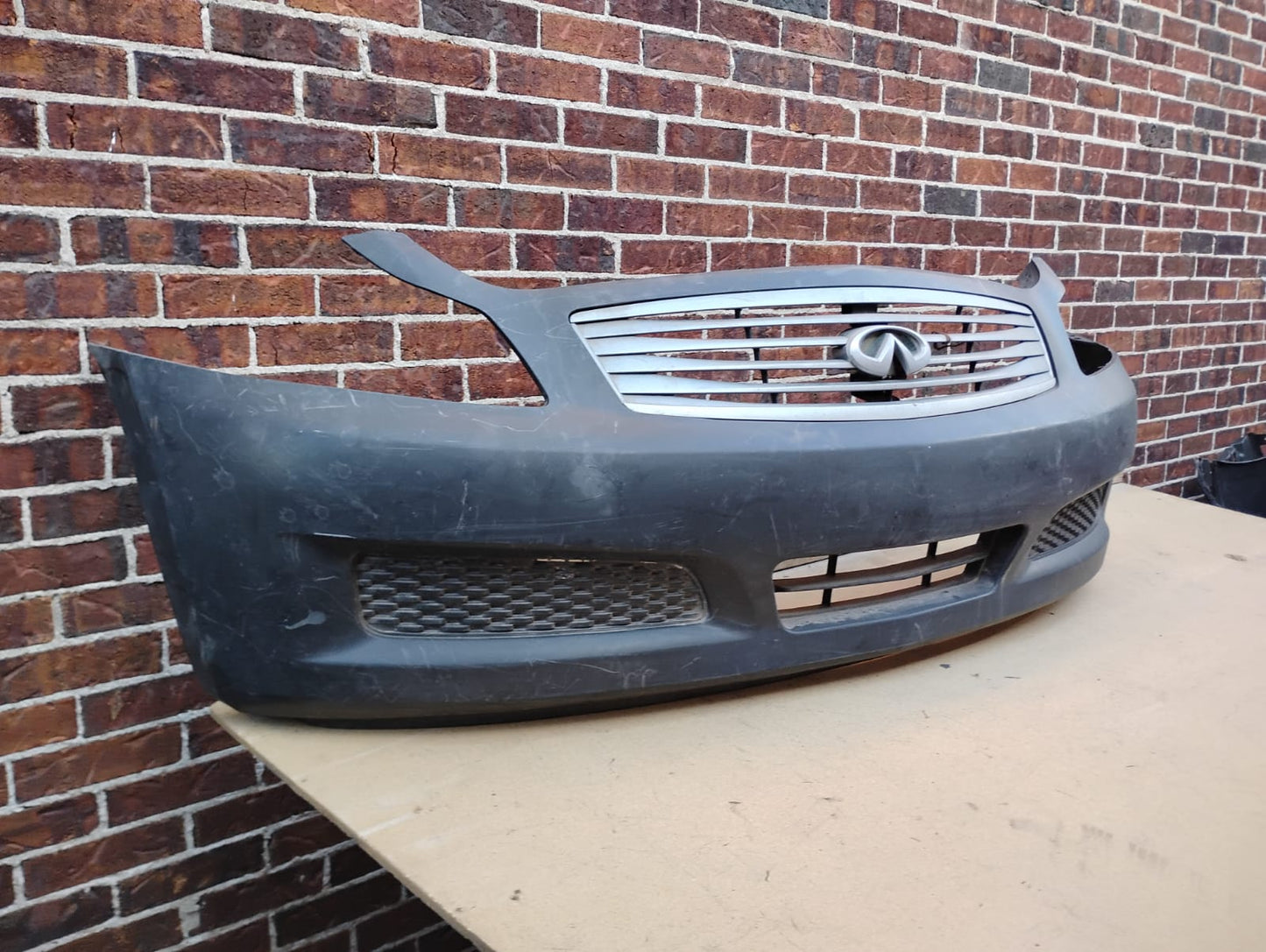 INFINITI G35 G37 SEDAN 2007 -2008 FRONT BUMPER COVER OCCASION!