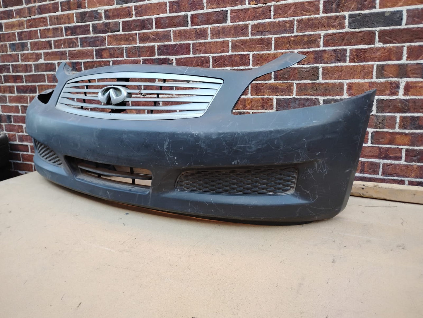 INFINITI G35 G37 SEDAN 2007 -2008 FRONT BUMPER COVER OCCASION!