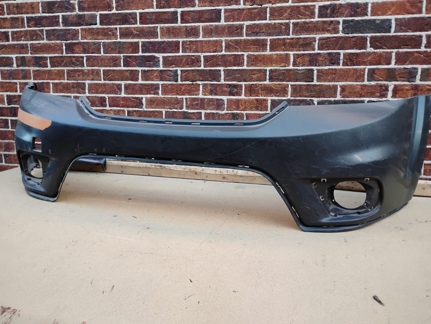 DODGE JOURNEY 2011-2015 SXT SPORT MODEL FRONT BUMPER OCCASION