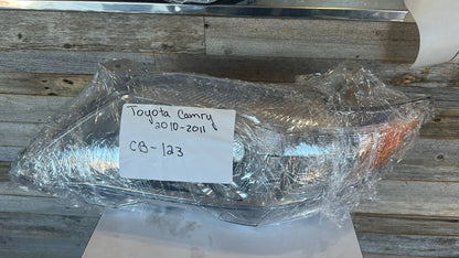 TOYOTA CAMRY 2010-2011 DRIVER HEADLAMP ASSY COMPOSITE; BASE|LE|XLE; USA BUILT