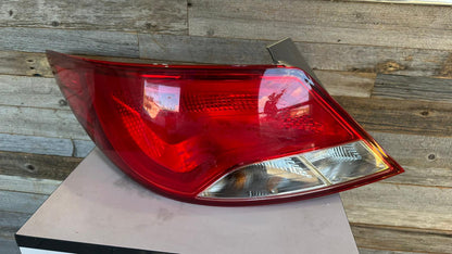 Hyundai Accent Sedan Outer Taillamp Assembly 2015- 2017 Driver Side