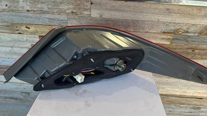 Hyundai Accent Sedan Outer Taillamp Assembly 2015- 2017 Driver Side