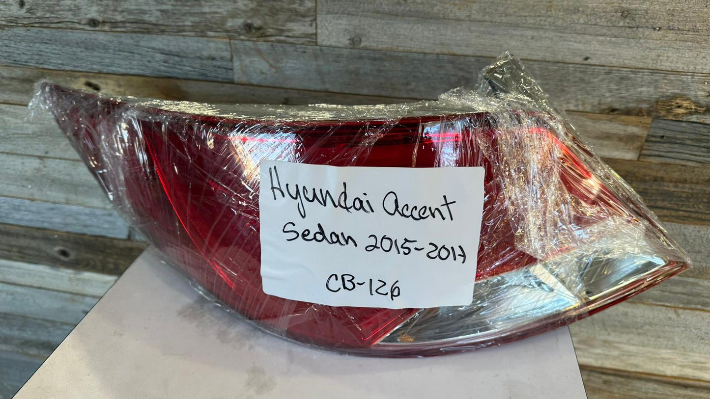 Hyundai Accent Sedan Outer Taillamp Assembly 2015- 2017 Driver Side