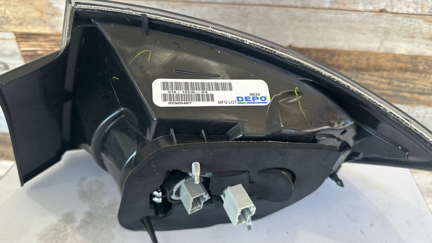 MAZDA 3 2005-2009 PASSENGER Taillamp assy HATCHBACK; LED type