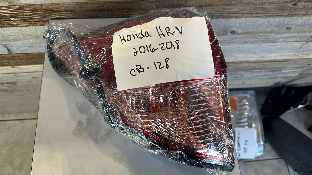 HONDA HR-V 2016-2018 Driver Taillamp assy outer Includes Harness/Bulb/Socket