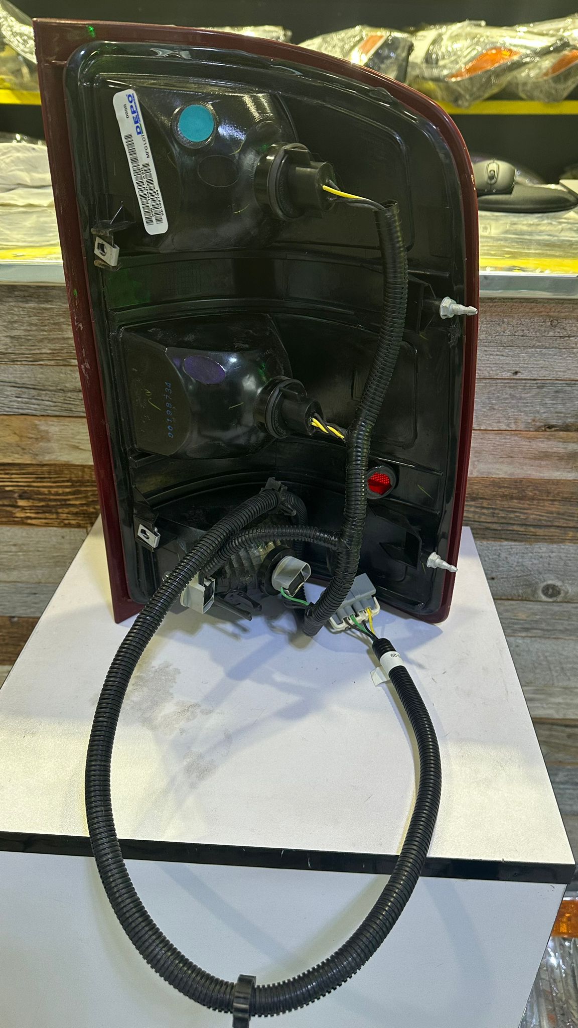 GMC SIERRA SILVERADO 1500 2007-2013 Passenger Taillamp assy SL|SLE|SLE 1|SLE 2|SLT|WT