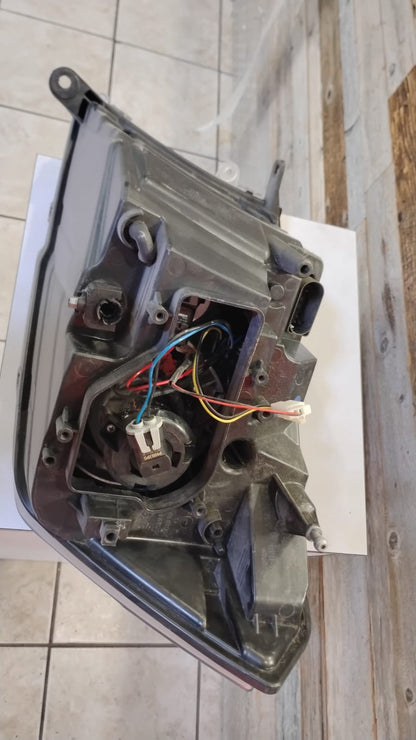 DODGE RAM 1500 2016 2018 Driver Headlamp assy composite Projector Type; Black