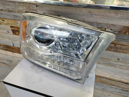 DODGE RAM HEADLAMP 2016 - 2018  PASSAGER SIDE ,CHROME BEZEL