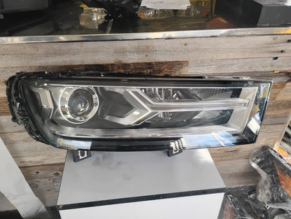 AUDI Q7 2017 2019 Passenger Headlamp assy composite Xenon