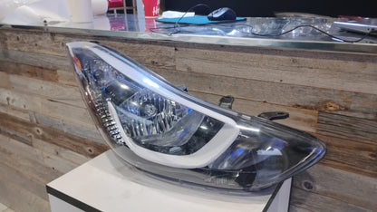 HYUNDAI ELANTRA PASSAGER -LMP RH ASS WO/LED KOR SDN ELNTRA 14-16