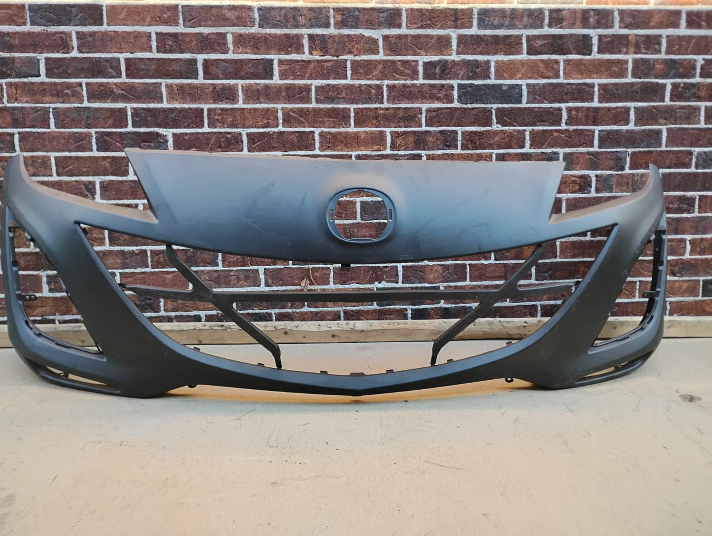 MAZDA 3 2010 2011 Front bumper cover 2.5L