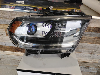 DODGE DURANGO 2016 2020 PASSAGER RT Headlamp assy composite Halogen; w/o LED Lamp; Black Trim