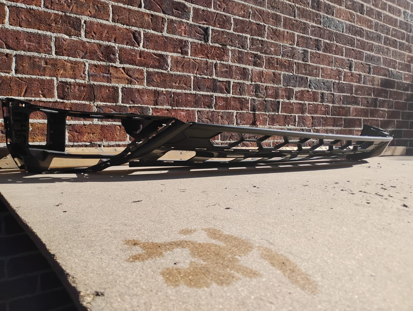 VOLKSWAGEN TIGUAN 2018 2021 Front LOWER bumper cover