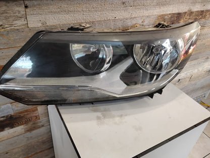 VOLKSWAGEN TIGUAN 2012 2017 DRIVER SIDE LT Headlamp assy composite Halogen