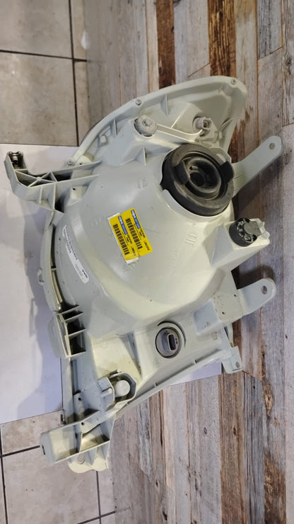 TOYOTA TACOMA 2005 2011 DRIVER SIDE LT Headlamp assy composite X-RUNNER|PRERUNNER; Type 1; w/Sport Pkg