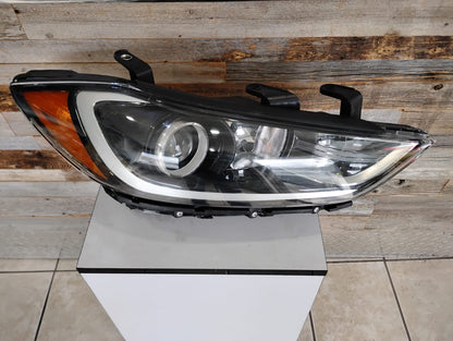 Hyundai Elantra, 17-18, Sedan, w/o DRL,  Built, Halogen passenger side