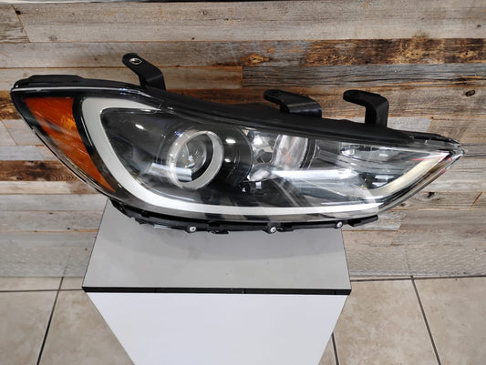 Hyundai Elantra, 17-18, Sedan, w/o DRL,  Built, Halogen passenger side